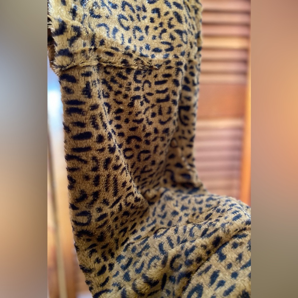 Leopard Print Faux Fur Infinity Scarf - Picture 7 of 8